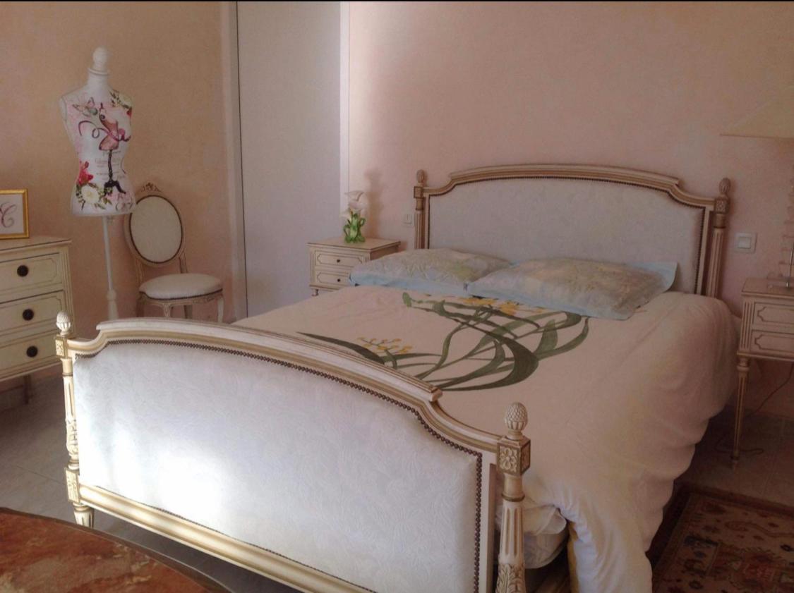 Domaine De La Provencale Bed & Breakfast Saint-Didier-de-la-Tour Eksteriør bilde