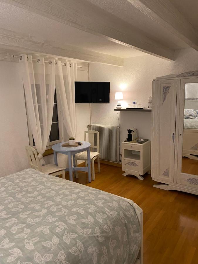 Domaine De La Provencale Bed & Breakfast Saint-Didier-de-la-Tour Eksteriør bilde